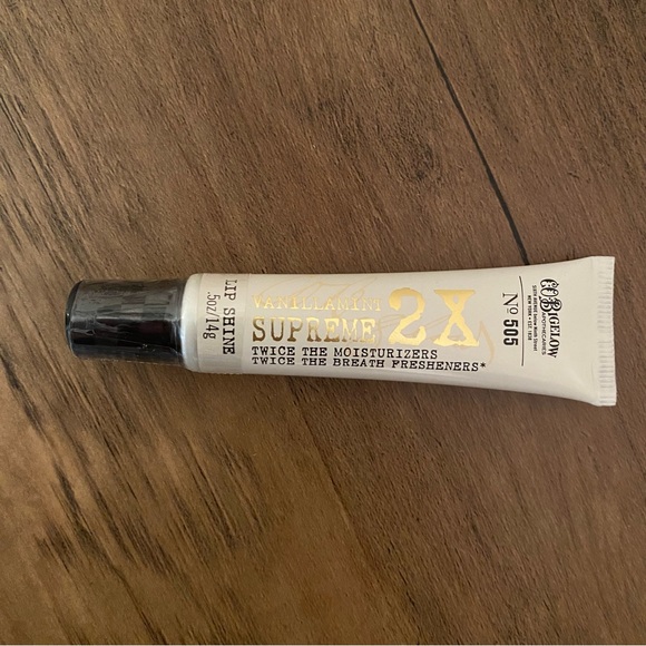 Lip gloss - Picture 2 of 3